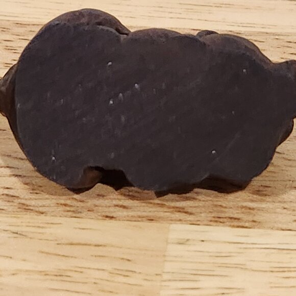 Vintage Mama Pig & Piglets Red Mill Mfg. Carved Handcrafted Brown Pecan Shell - Picture 9 of 9